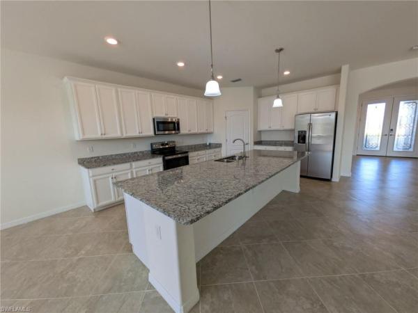Portico, 3140 Sedano Ct, Fort Myers, Florida 33905, image 2