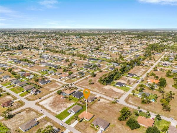 Cape Coral, 3012 20th Pl, Cape Coral, Florida 33993, image 2