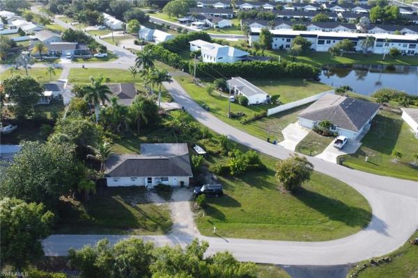 Fiesta Village, 6701 Fiesta Ln, Fort Myers, Florida 33919, image 2