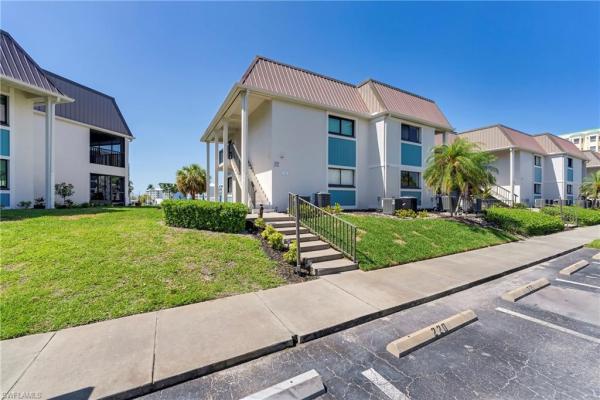 Estero Island Yacht & Racquet Club, 200 Lenell Rd #218, Fort Myers Beach, Florida 33931, image 3