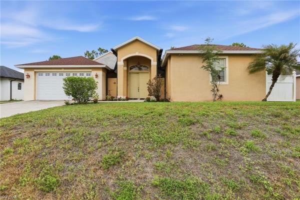Lehigh Acres Residential, 711 S Crestline Ave, Lehigh Acres, Florida 33974, image 1
