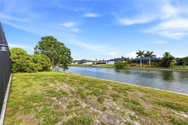 Cape Coral, 212 20th St, Cape Coral, Florida 33991, image 2