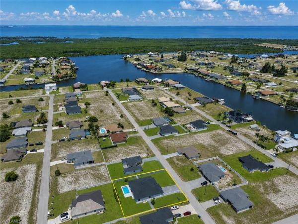 Cape Coral, 4328 32nd Ln, Cape Coral, Florida 33993, image 3