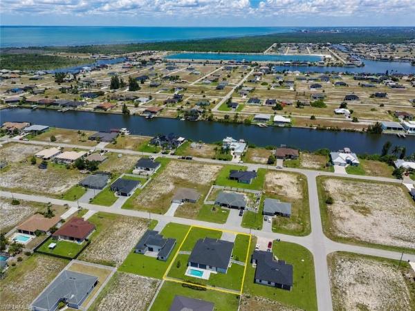 Cape Coral, 4328 32nd Ln, Cape Coral, Florida 33993, image 2