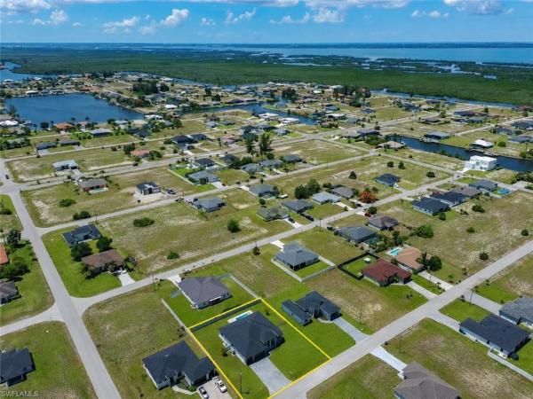 Cape Coral, 4328 32nd Ln, Cape Coral, Florida 33993, image 1