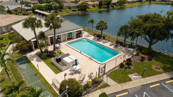 South Pointe South, 9708 Foxglove Cir, Fort Myers, Florida 33919, image 2
