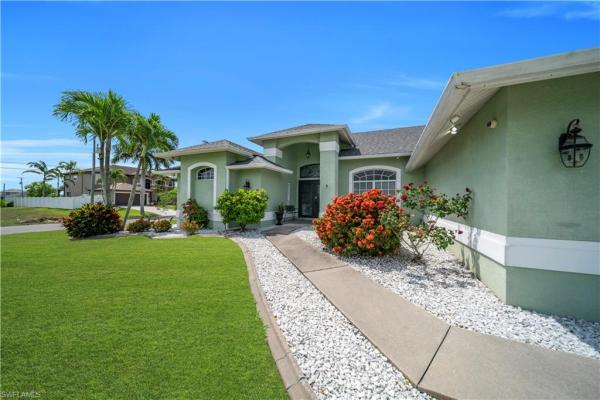 Cape Coral Residential, 1722 38th Ter, Cape Coral, Florida 33914, image 3