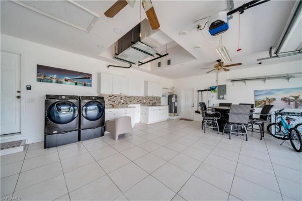 Cape Coral, 1722 38th Ter, Cape Coral, Florida 33914, image 1