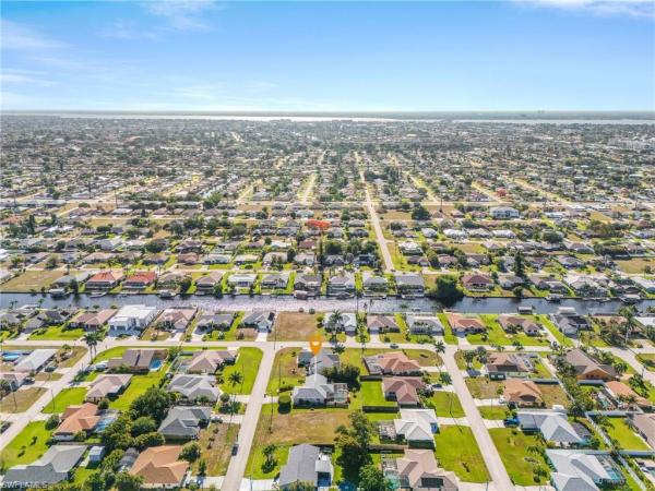 Cape Coral Residential, 210 43rd Ln, Cape Coral, Florida 33914, image 1