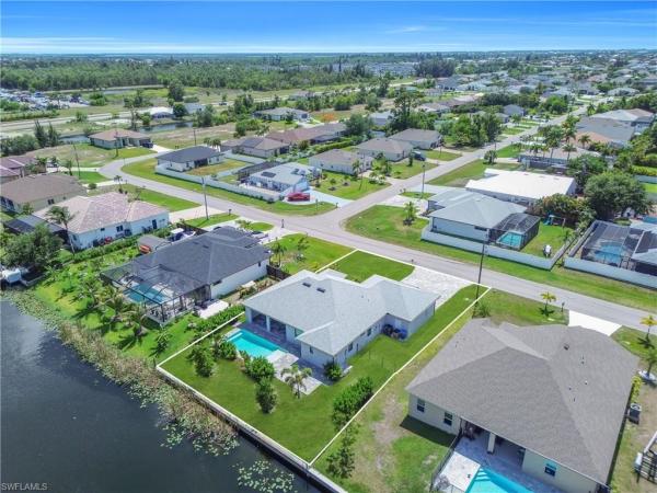 Cape Coral Residential, 411 26th Pl, Cape Coral, Florida 33991, image 2