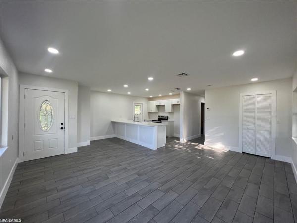 Lehigh Acres Residential, 1109 N Gifford Ave, Lehigh Acres, Florida 33936, image 1