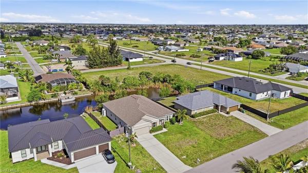 Cape Coral Residential, 12 22nd Ave, Cape Coral, Florida 33991, image 2