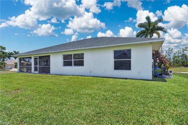 Gator Circle, 3437 9th Pl, Cape Coral, Florida 33909, image 3