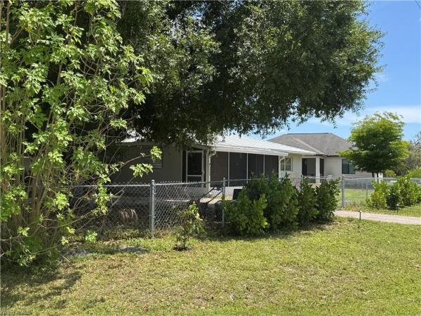Fort Myers Shores, 2248 River Ridge Blvd, Fort Myers, Florida 33905, image 2