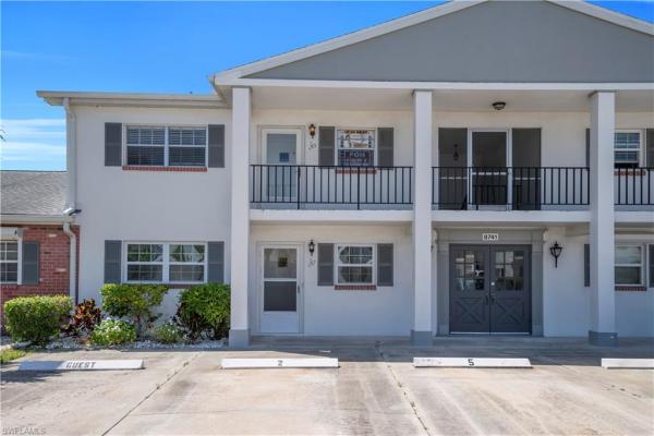 Cypress Lakes Manor North, 8741 Lueck Ln #5, Fort Myers, Florida 33919, image 1