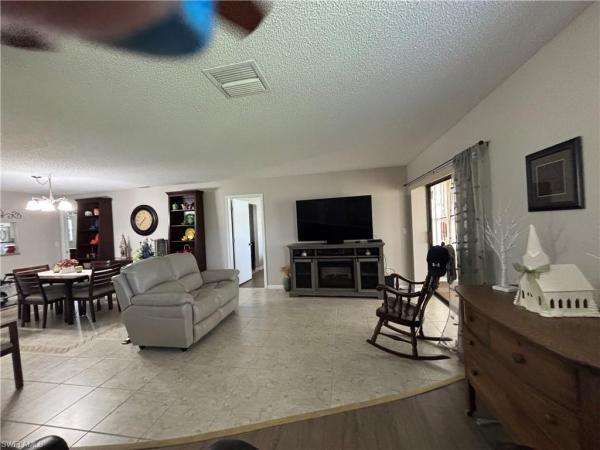 Myerlee Park Homes, 1514 Palm Woode Dr, Fort Myers, Florida 33919, image 2