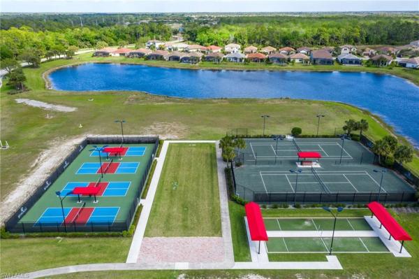 Hampton Lakes, 16013 Palmetto Prairie Dr, Alva, Florida 33920, image 2