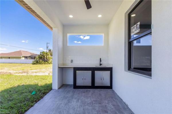 Cape Coral Residential, 1506 17th Ter, Cape Coral, Florida 33909, image 2