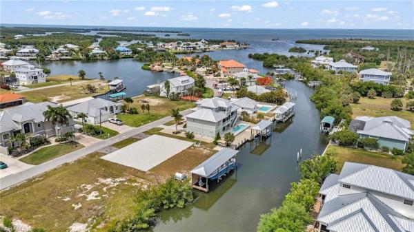 24216 Yacht Club Blvd, Punta Gorda, Florida 33955, image 1