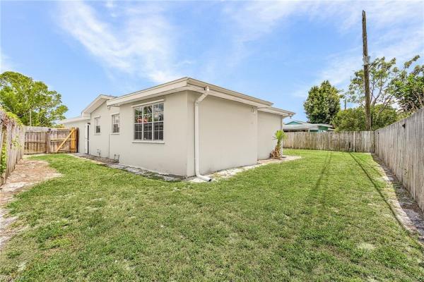 Colonial Terrace, 4360 Lagg Ave, Fort Myers, Florida 33901, image 3