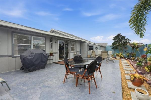Woodcrest Village, 18441 Orangecrest Ct, Lehigh Acres, Florida 33936, image 3