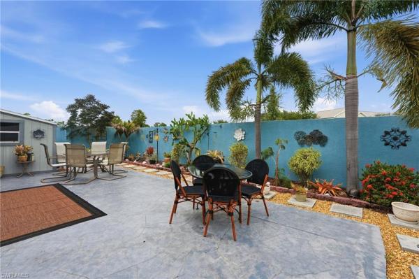 Woodcrest Village, 18441 Orangecrest Ct, Lehigh Acres, Florida 33936, image 2