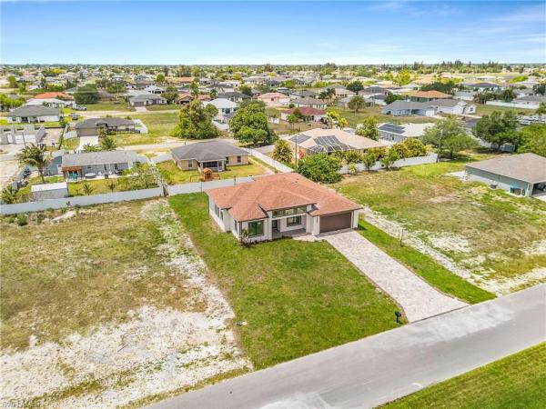 Cape Coral, 1306 3rd Ave, Cape Coral, Florida 33909, image 2