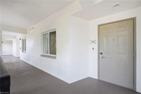 221 S 9th St #206, Naples, Florida 34102, image 1