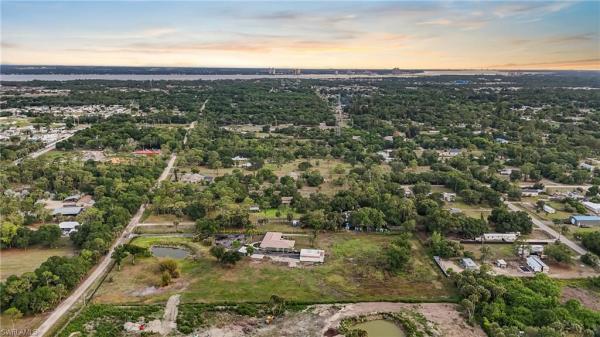 17221 Shelby Ln, North Fort Myers, Florida 33917, image 3