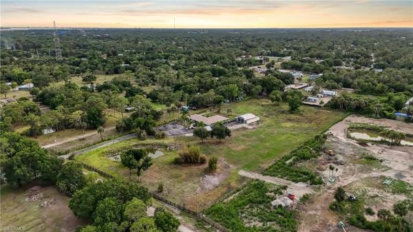 17221 Shelby Ln, North Fort Myers, Florida 33917, image 2