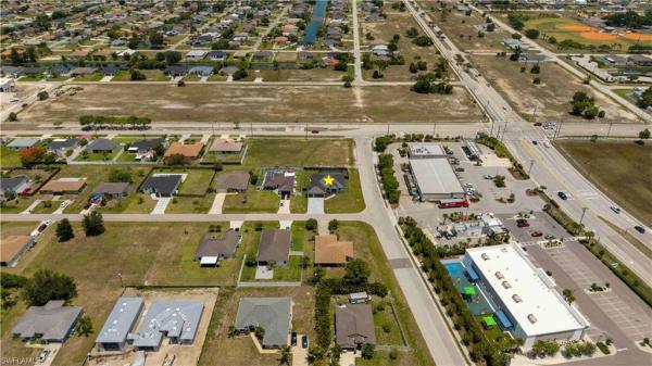 Cape Coral, 819 16th Ter, Cape Coral, Florida 33991, image 3