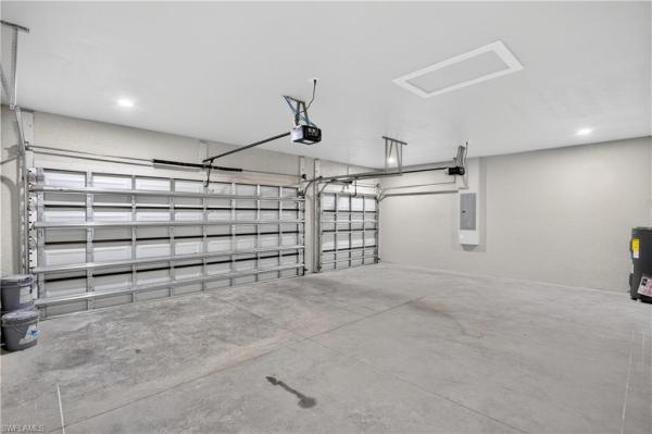 Cape Coral, 819 16th Ter, Cape Coral, Florida 33991, image 1