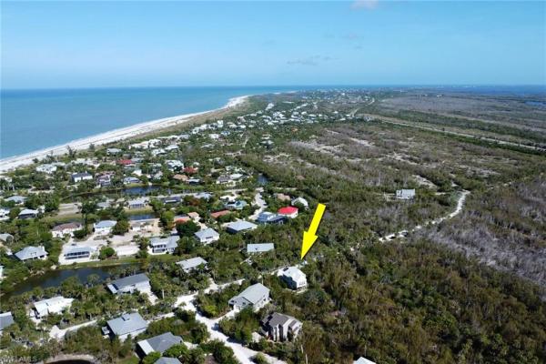 Gulf Pines, 4452 Gulf Pines Dr, Sanibel, Florida 33957, image 2