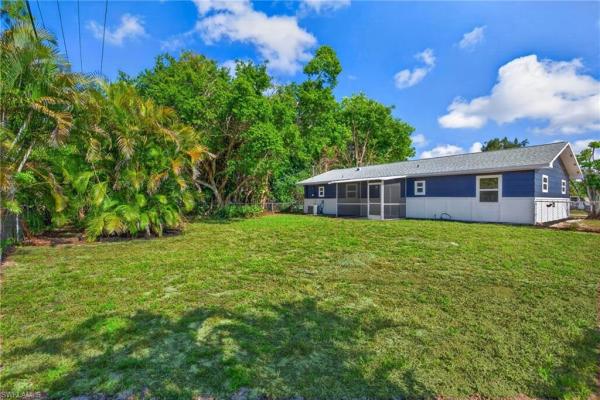 Fort Myers Villas, 2300 Crystal Dr, Fort Myers, Florida 33907, image 2