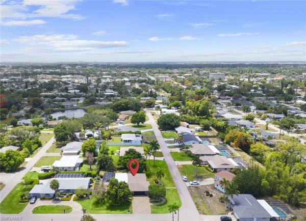 Fort Myers Villas, 8713 Crest Ln, Fort Myers, Florida 33907, image 2