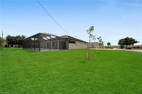 Cape Coral, 3532 Country Club Blvd, Cape Coral, Florida 33904, image 1
