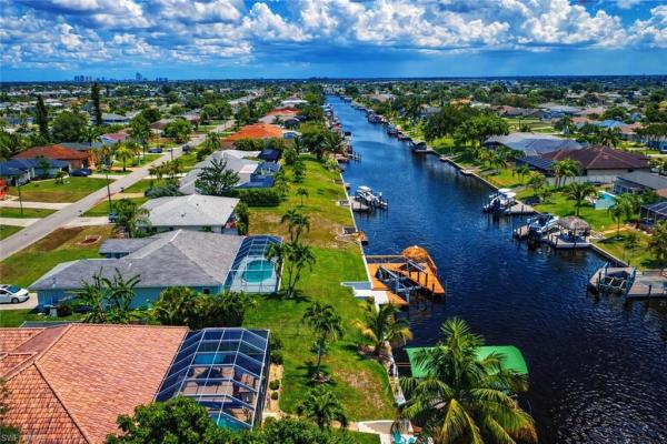 Cape Coral, 1118 16th Ter, Cape Coral, Florida 33990, image 1