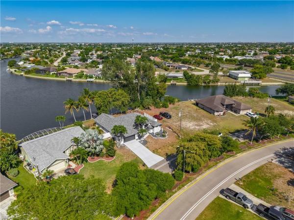 Cape Coral, 2503 Aviation Pkwy, Cape Coral, Florida 33904, image 1