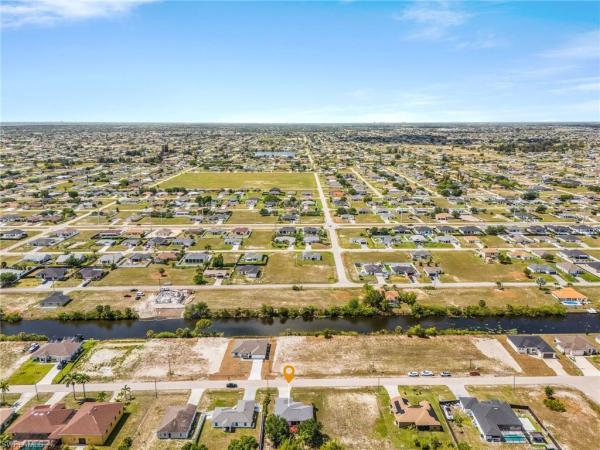Cape Coral Residential, 307 25th Ter, Cape Coral, Florida 33909, image 1