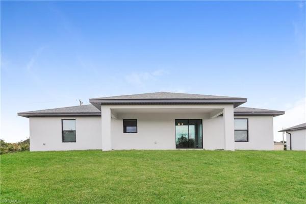 Lehigh Acres, 2702 SW 31st St, Lehigh Acres, Florida 33976, image 1