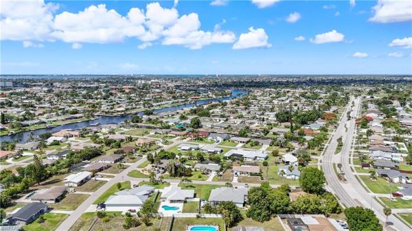 Cape Coral, 4115 10th Pl, Cape Coral, Florida 33904, image 3