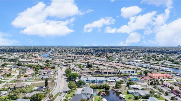 Cape Coral, 4115 10th Pl, Cape Coral, Florida 33904, image 2