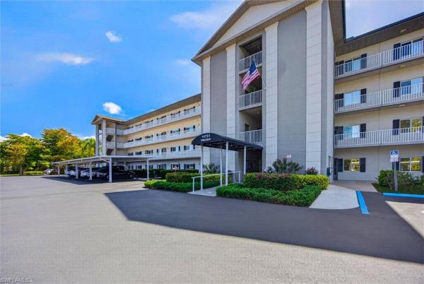 Pebble Beach, 14751 Hole In 1st Cir #205, Fort Myers, Florida 33919, image 3