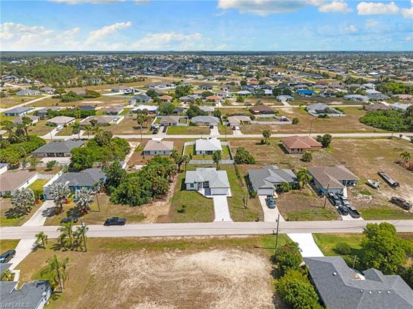 Cape Coral Residential, 1337 33rd St, Cape Coral, Florida 33909, image 1