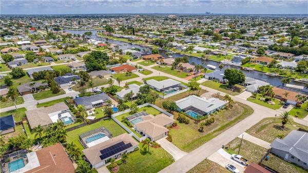 Cape Coral Residential, 921 35th St, Cape Coral, Florida 33904, image 1