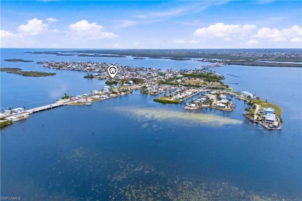 Matlacha No HOA, 2669 Coco Plum Dr, Matlacha, Florida 33993, image 2