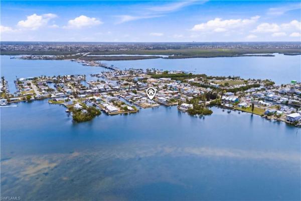 Matlacha No HOA, 2669 Coco Plum Dr, Matlacha, Florida 33993, image 1
