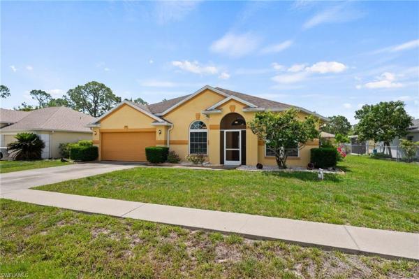 Varsity Lakes, 1520 Honor Ct, Lehigh Acres, Florida 33971, image 2