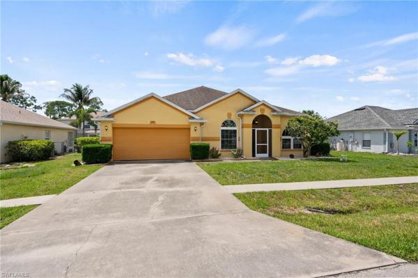 1520 Honor Ct, Lehigh Acres, Florida 33971, image 1