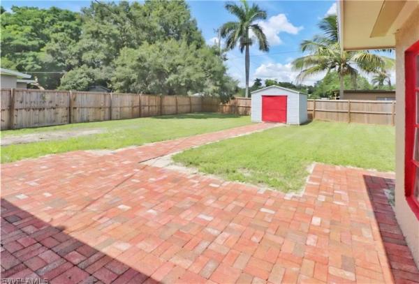 Bartens Pineview Estates, 150 Brooks Rd, North Fort Myers, Florida 33917, image 1